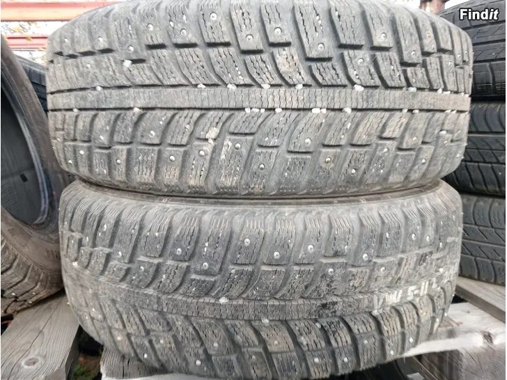 Myydään Nastarenkaat 215/55R16 97T Bridgestone vanteet 5-112 VAG