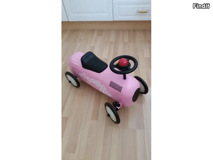 Myydään Potkuauto vaaleanpuneinen metalli -hinta 25e