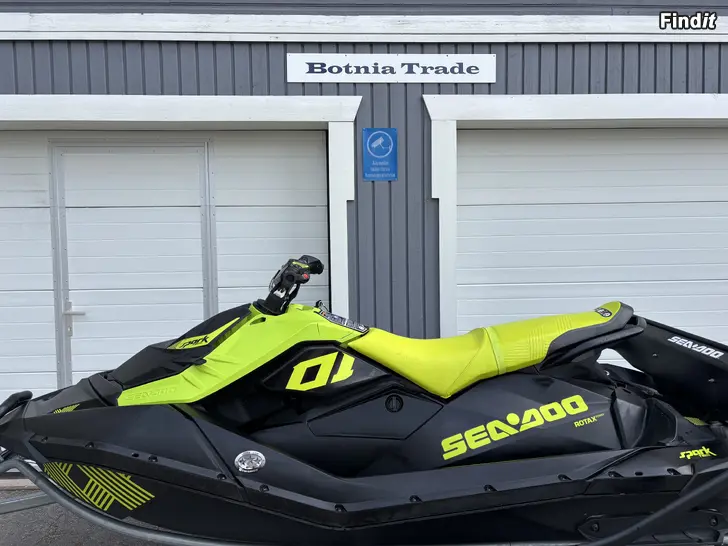 Myydään Sea-Doo Trixx 3-Up -2023 vain 20 tuntia