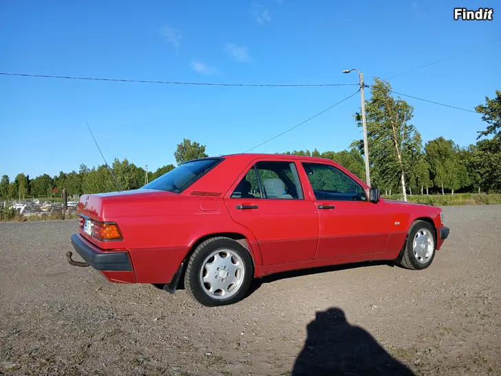 Myydään MUSEOREKISTERÖITY 190 DIESEL M-B Automaatti Tosi HALVAT kulut 50/vuosi