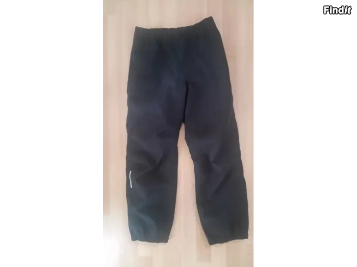 Myydään Reimatec mustat vk-housut  koko 122  -hinta 12e