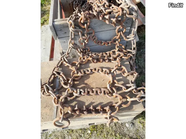 Säljes 13.6-36 iskedjor