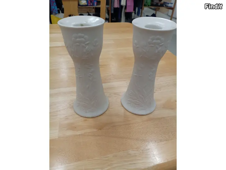 Myydään Arabia kynttiläjalat