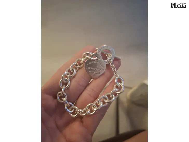 Säljes Myydään uusi aito Tiffany  Co rannekoru