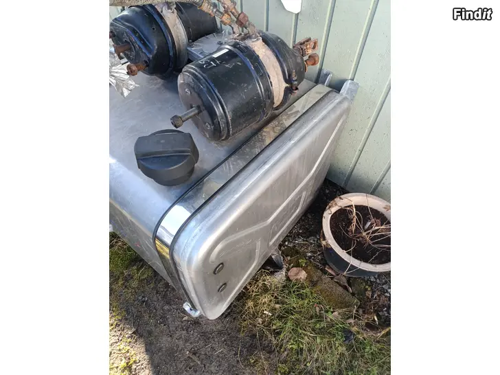 Säljes Alu-säiliö