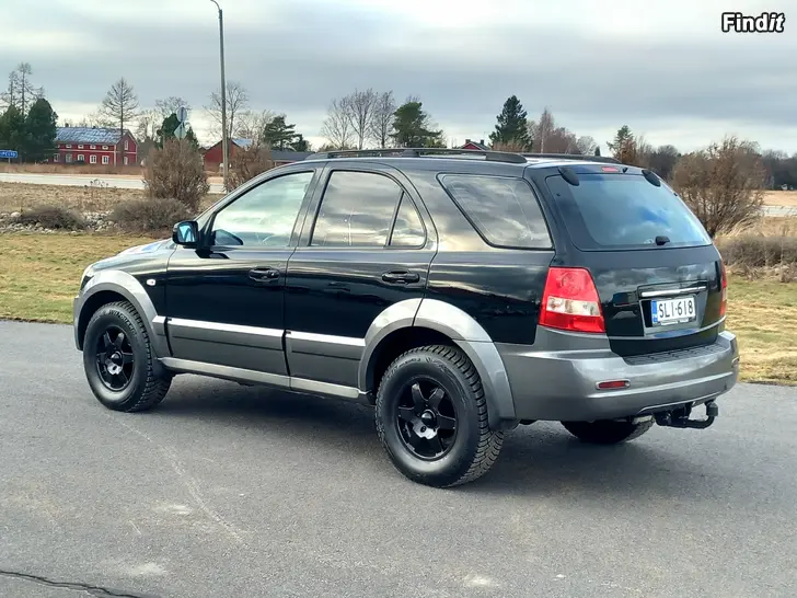 Myydään Kia Sorento 2.5 CRDi Dsl 4WD 140hv Autom