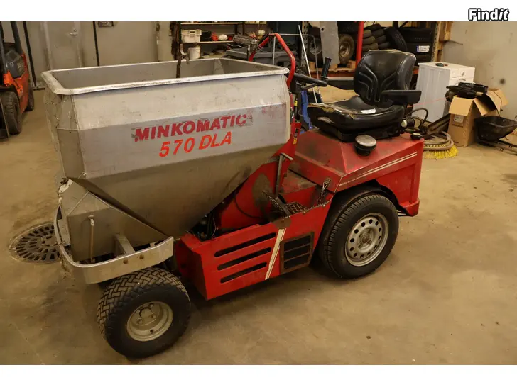 Säljes Fodertruckar