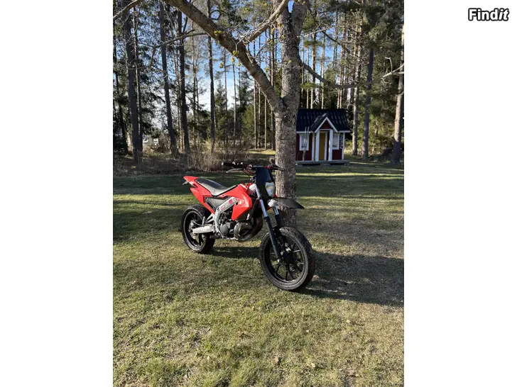 Myydään Aprilia sx 50