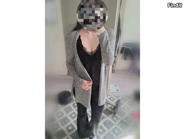 Säljes Neuletakki Cardigan