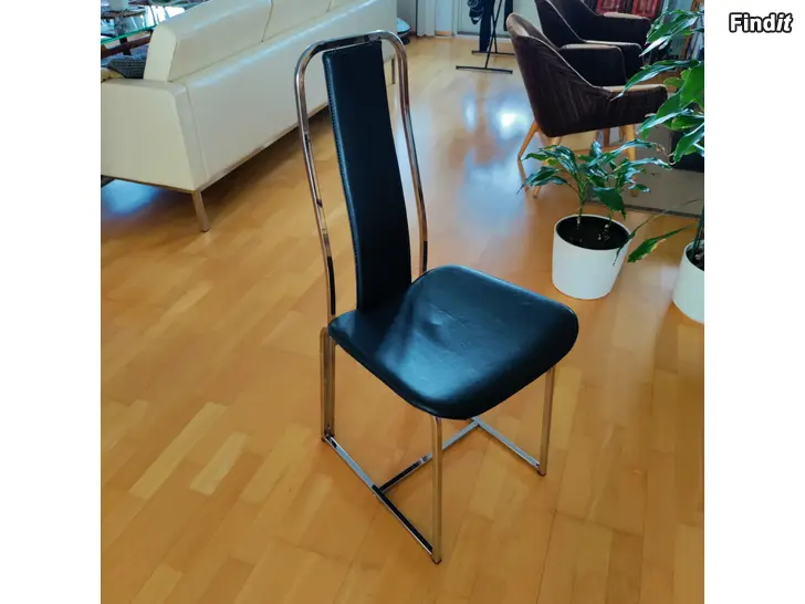 Säljes 2 STK Crom+läder stolar