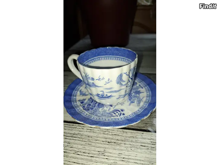 Myydään Vintage kiinalainen kuppi ja tassi