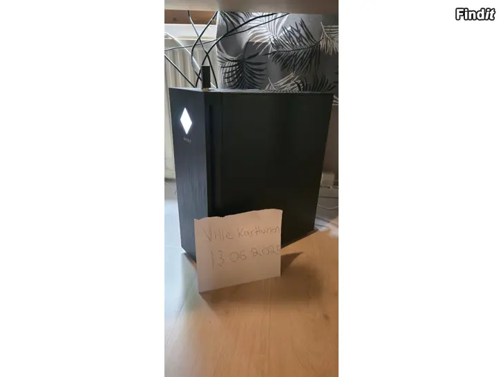 Myydään HP Omen pelitietokone