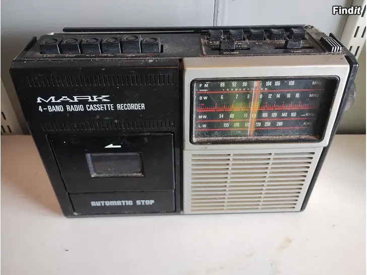 Myydään Retro radio mark