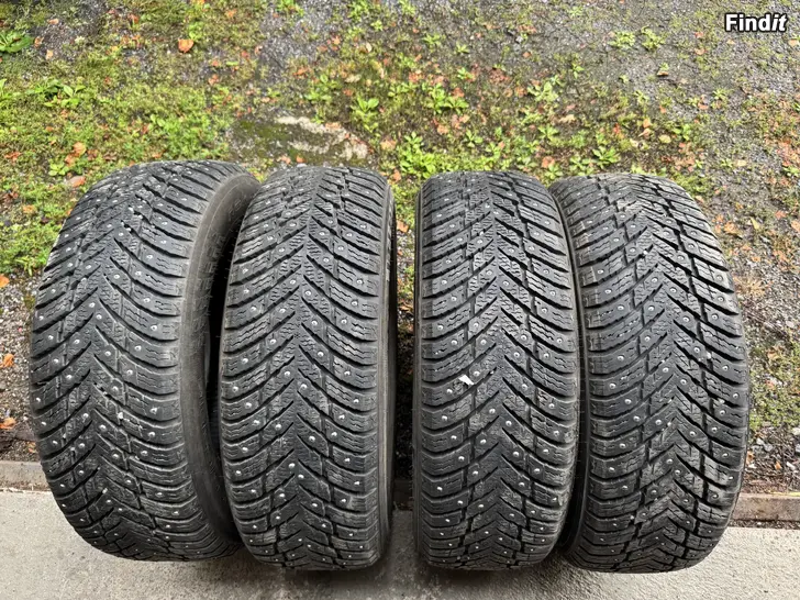 Myydään Nastarenkaat 195/65R15 Nokian Hakkapeliitta 10