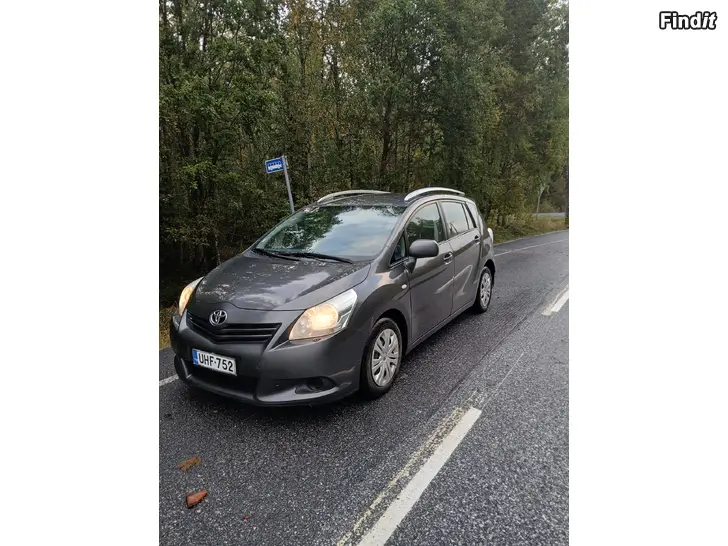 Säljes Toyota Verso 2010