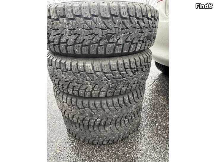 Myydään Nastarenkaat 175/65R14