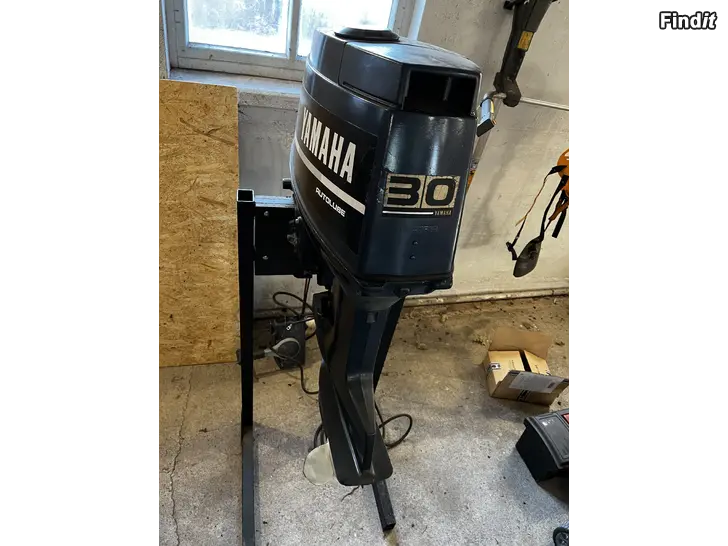 Myydään YAMAHA 30 DEO AUTOLUBE