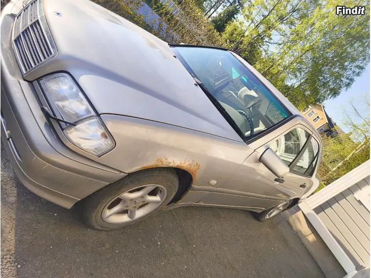 Säljes Mercedes C180 1999