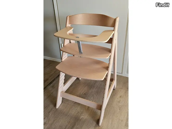 Säljes Barnmatstol