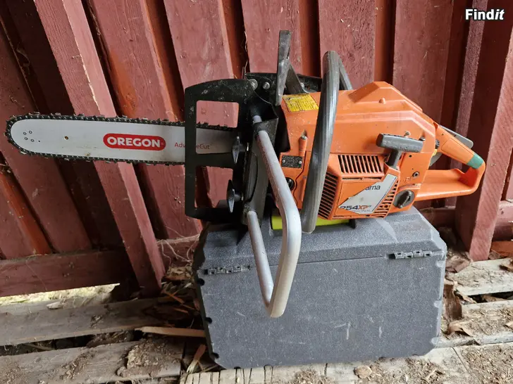 Säljes Husqvarna 254xpg + Logosol timmerjigg