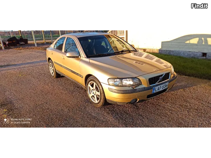 Myydään Volvo s60