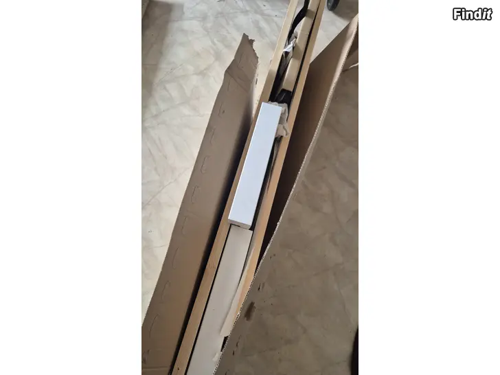 Myydään Uusi Ikea Hemnes-seinähylly