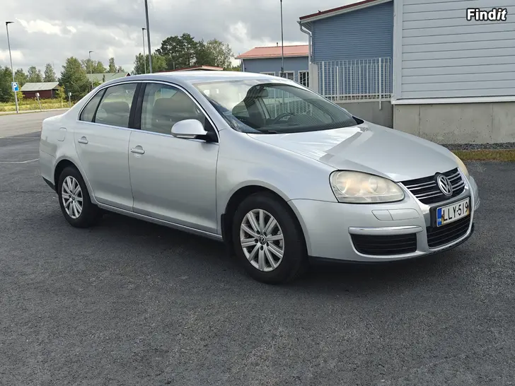 Myydään VW Jetta 1.4tsi juuri katsastettu