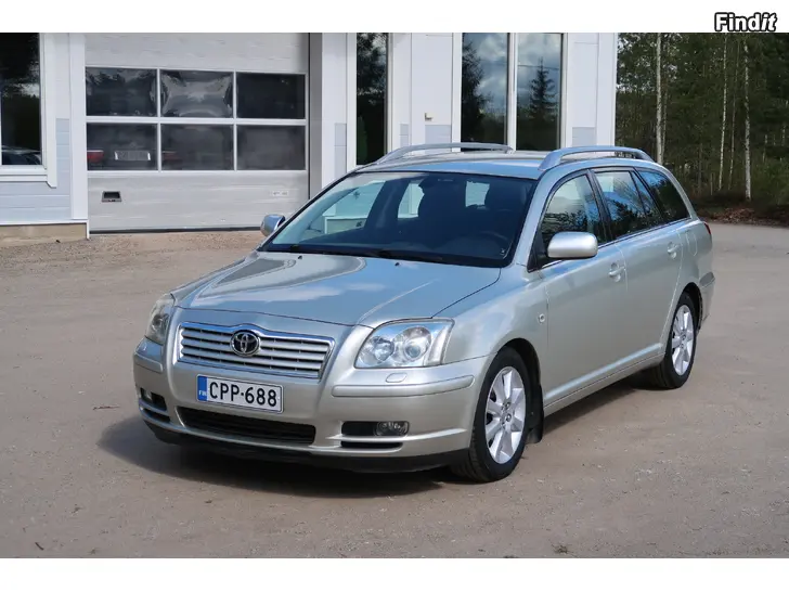 Myydään TOYOTA AVENSIS 2.0 VVT-i L SOL WAGON -05 244000km