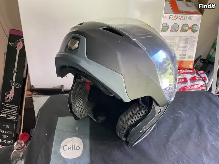 Myydään Helmet new, never used