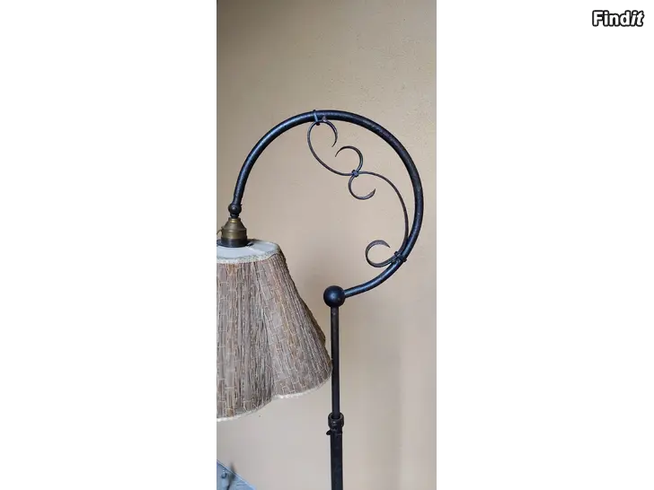 Myydään Antiklampa