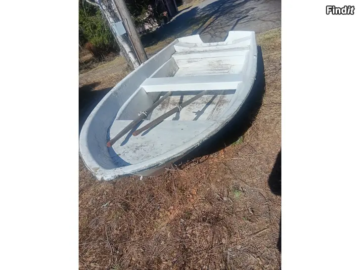 Säljes Glasfiberbåt 4m