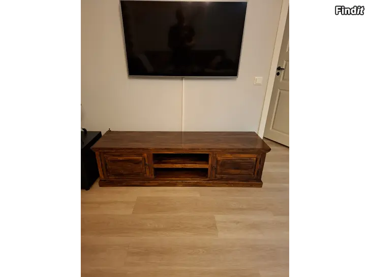 Myydään Tv taso Acazia
