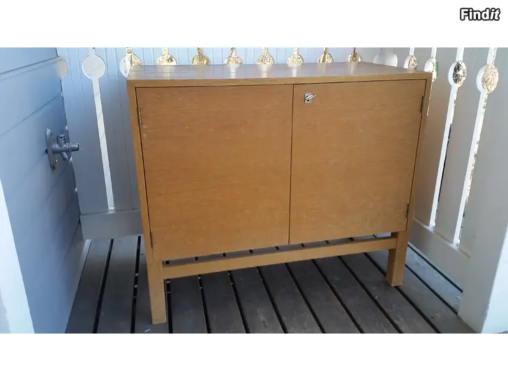 Myydään Vintage Teak lipasto senkki 80x40x68cm -hinta 80e