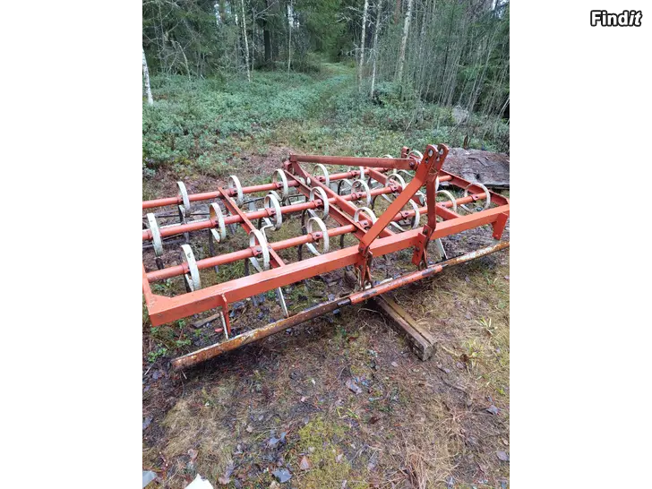 Myydään Tume S 240 S piikkiäes