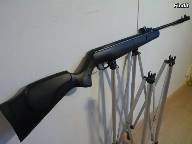 Myydään Ilmakivääri 5,5 mm Remington