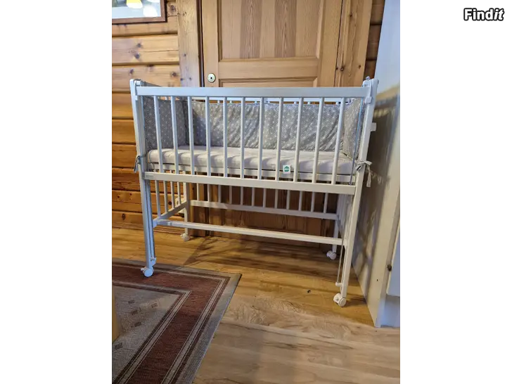 Myydään Bedside crib