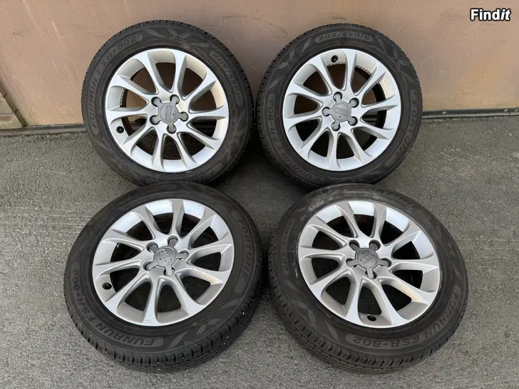 Myydään Audin Aluvanteet kesärenkailla 205/55R16