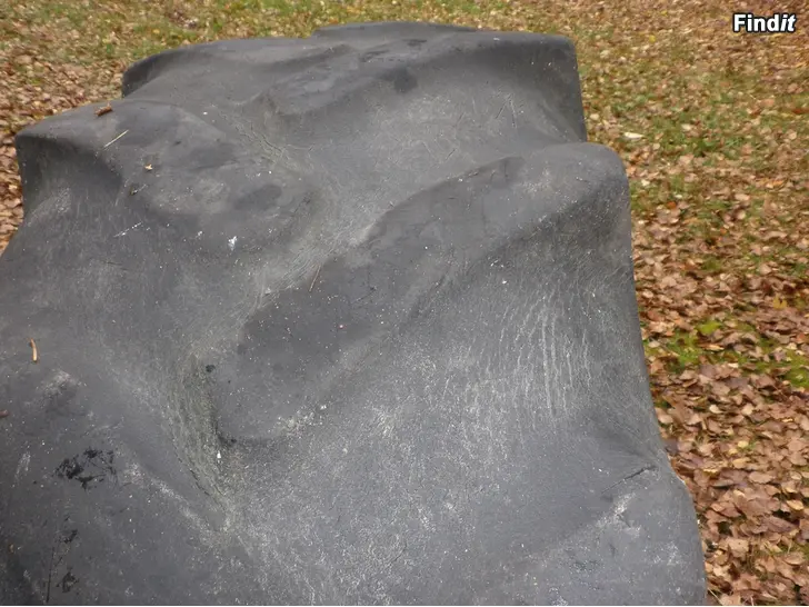 Myydään Traktorin rengas Goodyear 420/70R28