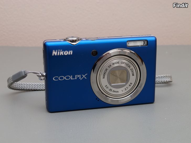 Myydään Nikon Coolpix S570