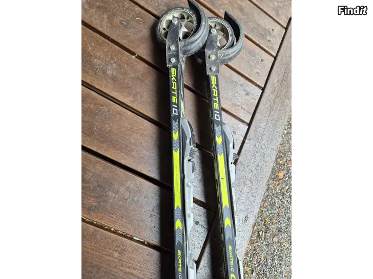 Myydään Rullasukset