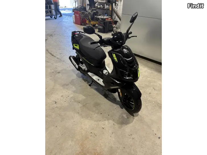 Säljes Peugeot SpeedFight 4 4t 2019