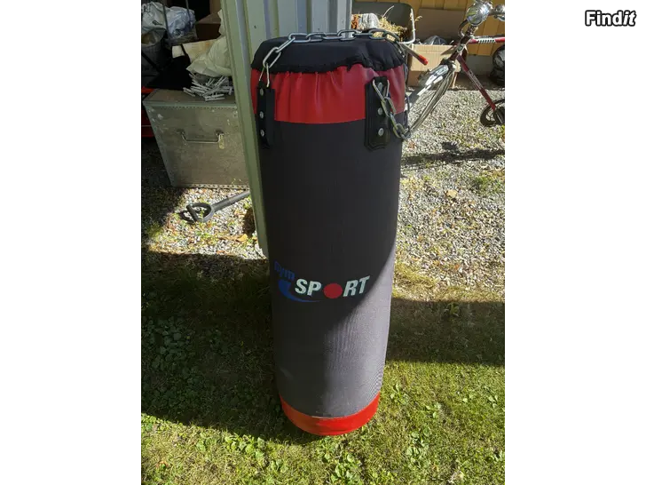 Säljes Boxningssäckar och handskar