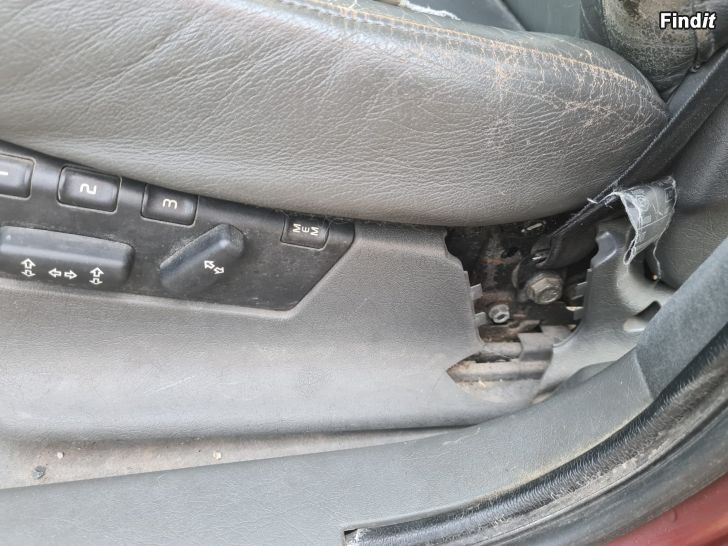 Köpes Volvo 940-960 delar /defekt bil
