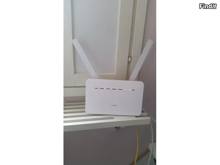Myydään Huawei B535-232 4G LTE mobiilireititin -hinta 35e