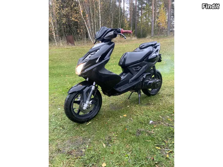 Säljes Yamaha Aerox 50 2T