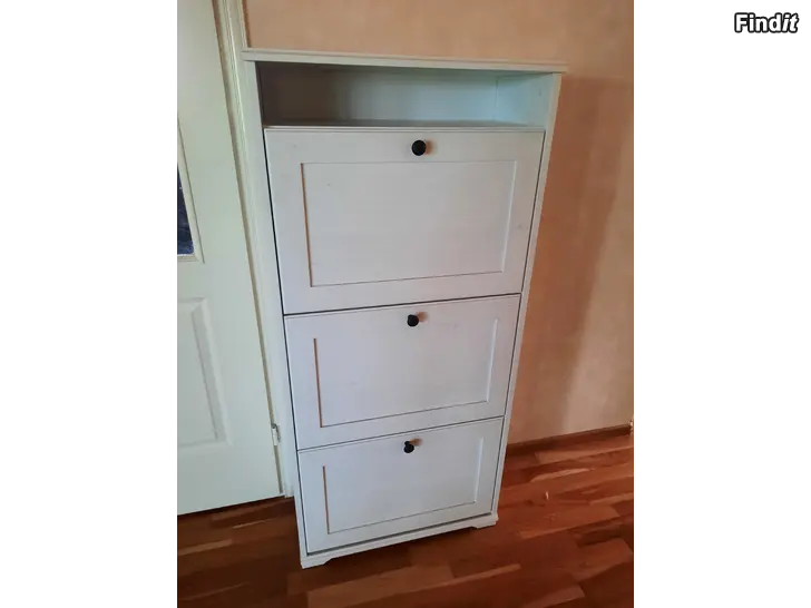 Säljes Skohylla