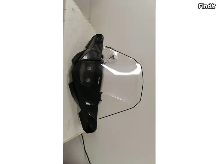 Säljes Can am vindruta