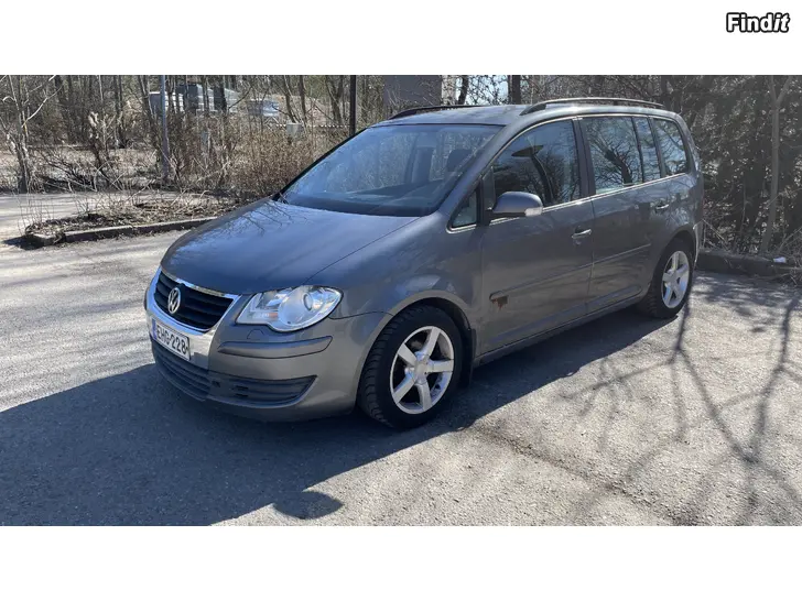 Säljes Volkswagen Touran Till salu