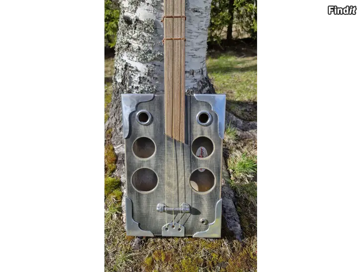 Säljes Cigarrboxgitarr