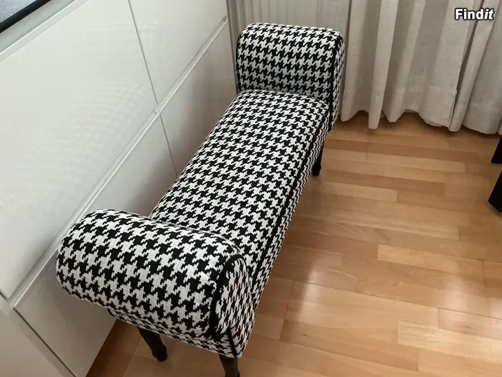 Myydään Jakkara